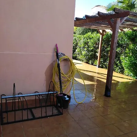 Townhouse La Farola With Parking