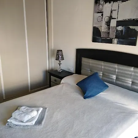 Townhouse La Farola With Parking Torrevieja