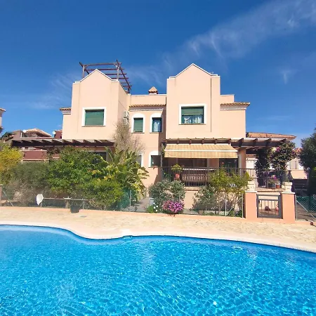 Townhouse La Farola With Parking Torrevieja