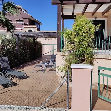 Townhouse La Farola With Parking *